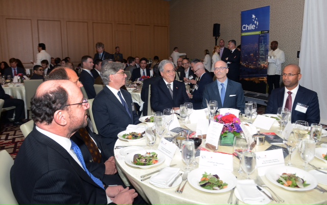 Presidente Piñera y Canciller Moreno desarrollan actividades en Toronto