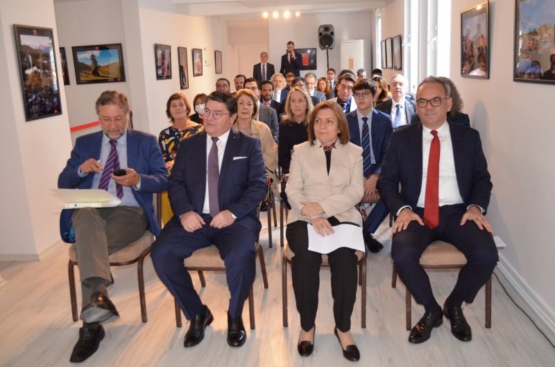  Imagen 1 - Galería